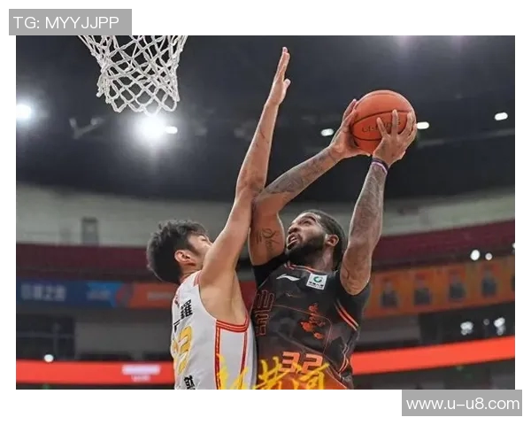 克里斯表现出色13投8中砍下23分8篮板2助攻1盖帽助球队获胜